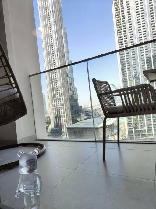 Burj View - 10 Minutes Walk Dream Lux Designer 3bd بيت للعطل