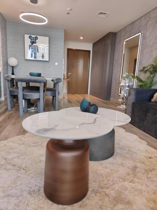 Burj View - 10 Minutes Walk Dream Lux Designer 3bd دبي
